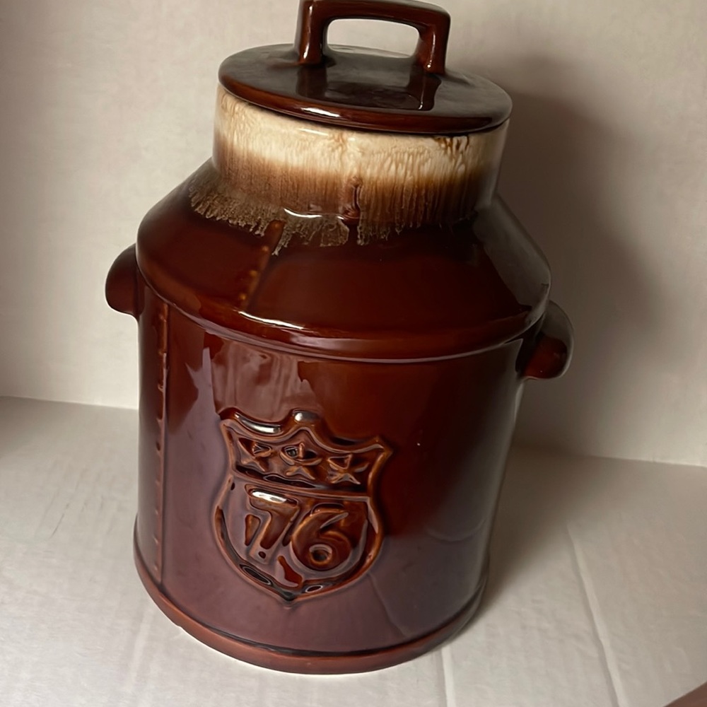 McCoy 1976 cookie jar